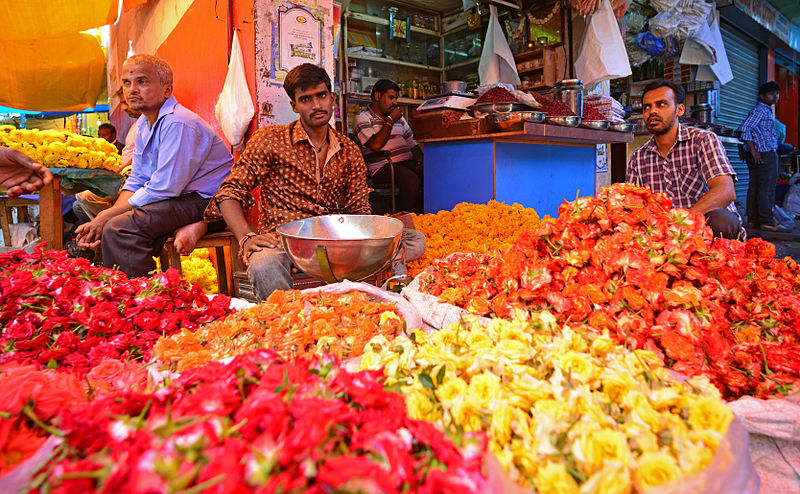 Mysore Flower Sellers, Image Credit- Wikipedia Commons